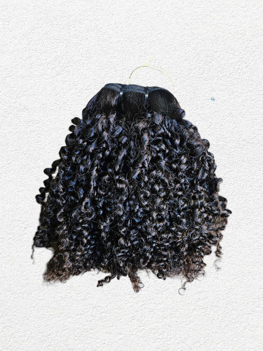PISSY CURL.  tissage pissy curl en cheveux humans 100% naturelle.  couleur naturelles,