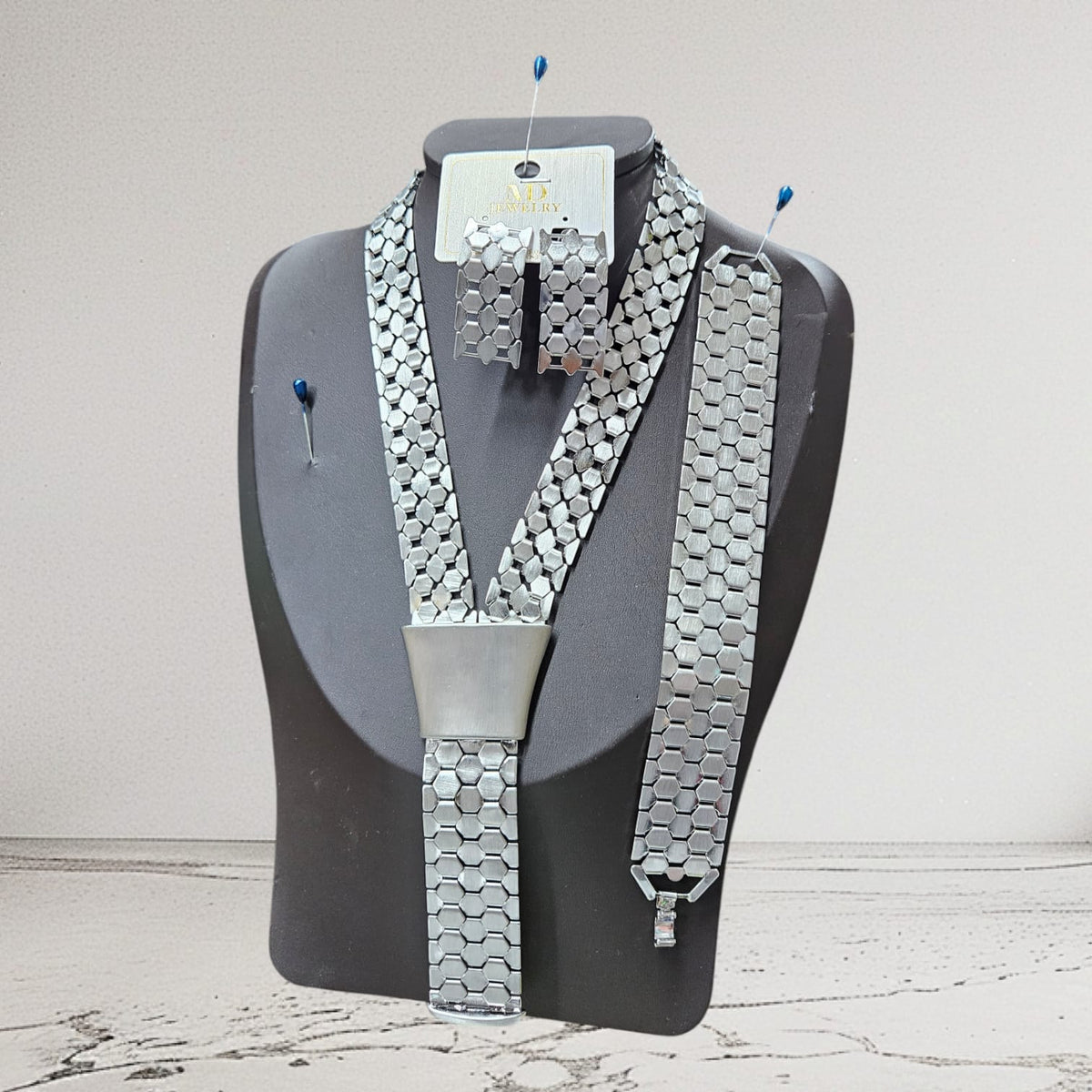 Set of necklace
