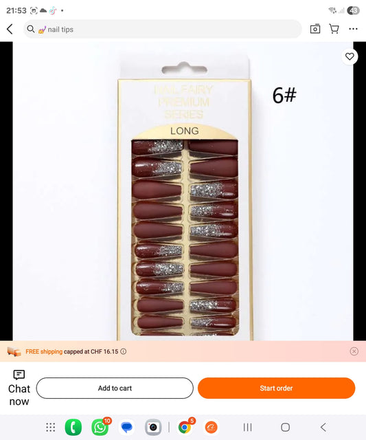 Faux ongles.