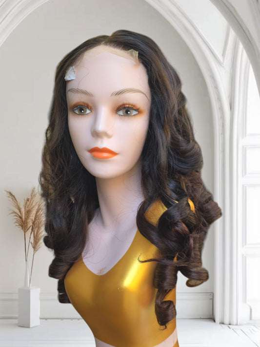 Donneur 100%  naturelle, perruque bouncy, 1b/ bout marron.